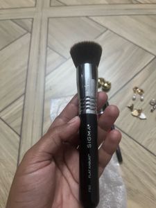 sigma f80 kabuki foundation brush