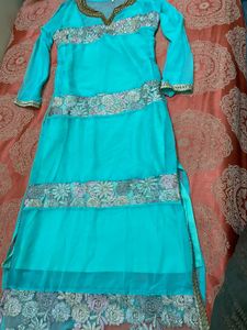 Elegant Teal Kurta Set with Intricate Embroidery