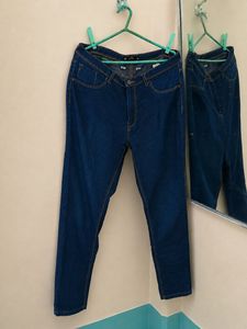 🆘off/Blue Denim Jeans buy I get 1 free🎁