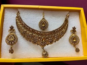 Antique Gold Kundan Necklace Set