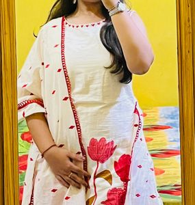 Elegant Floral Kurta Set with Dupatta