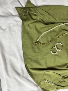Chic Green Long Sleeve Top✨🍀💚