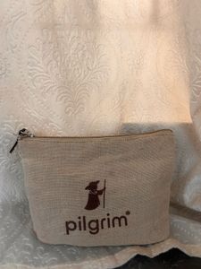 SET OF 8 Beauty Kit with Free Pilgrim Jute Bag