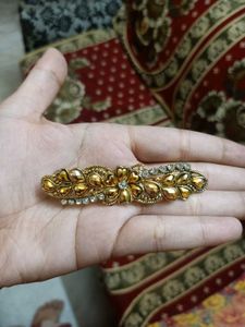 Elegant Gold Flower Hair Clip