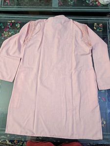 Elegant Pink Embroidered Kurta
