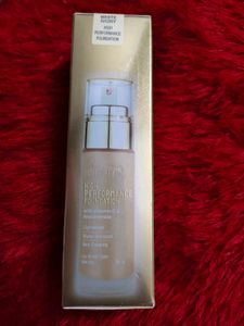 Swiss Beauty High Performance Liquid Dewy Foundati