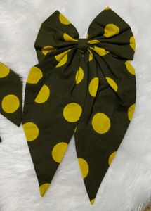 three bows
