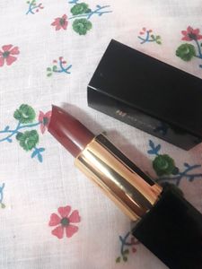 Myglamm manish Malhotra Lipstick Berry Fantasy