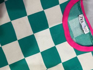 💚✨ Green &amp; White Checkered Top ✨💚