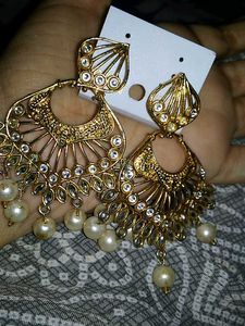 Elegant Gold Pearl Drop Earrings