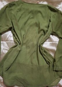 Five tops bundle offer grab fast