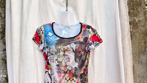 142112. Vibrant Abstract Print Short Sleeve Top