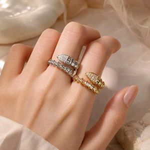 Sparkling Snake Ring