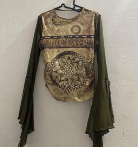 BRAND NEW Y2K Savana top NEVER WORN.