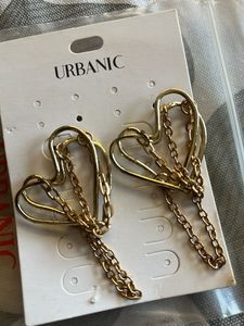 Urbanic Heart Dangle Earrings