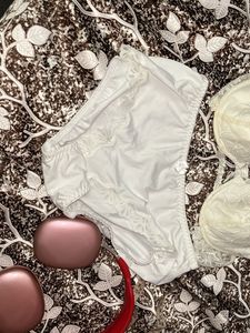 🤍Ivory Lace Bra and Panty Set🤍