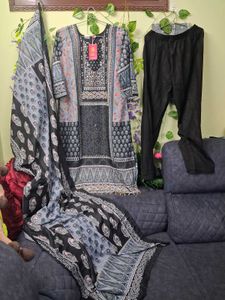 Printed Kurta Set with Dupatta L and xxl