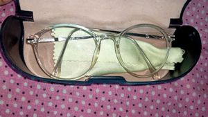 Transparent glasses 🕶️🤓