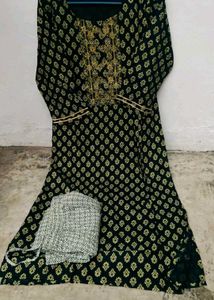 Green Floral Kurta Set
