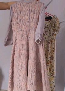 Elegant Grey Dress with Leaf Pattern