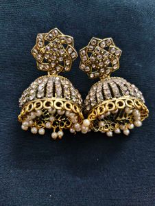 Exquisite Jhumka Earrings with Pearls