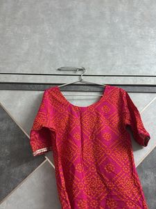 Vibrant Pink Bandhani Kurta with Embellished Neckl