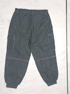 women's Black Cargo pants