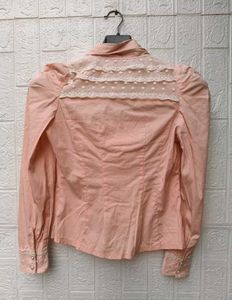 New with tag Chic Pink Lace Collar Puff Sleeve Top
