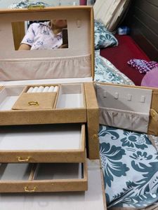 Elegant Jewelry Organizer Box with Mirror