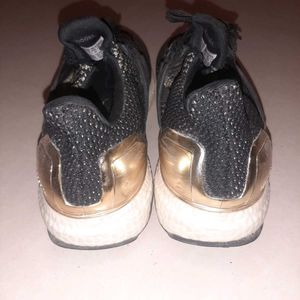Gold &amp; Black Sport Shoes - Women