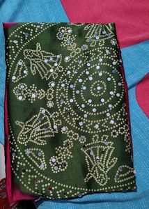 megenta Bandhani Saree with mehndi Border