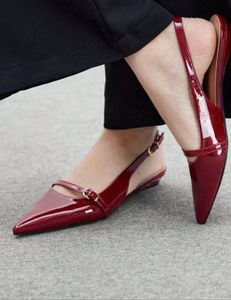 Chic Red Patent Slingback Flats (EU 34)