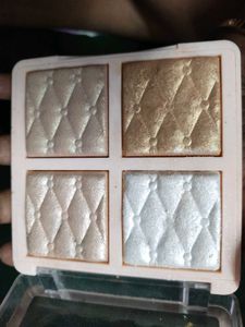 Highlighter Palette - Shimmering Glow