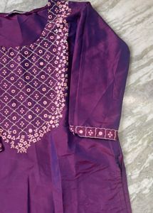 Elegant Purple Embroidered Kurta Set
