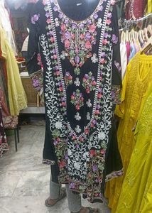 Elegant Embroidered  Kurti set
