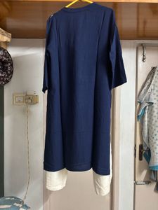 “Is*itva” Navy Blue Printed Kurta Set