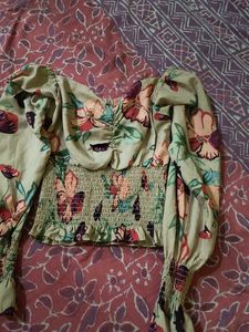 4 tops at just 150