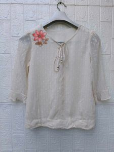 New with tag Korean Cream Embroidered Bell Sleeve