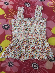 half rate todaySmocked Floral Crop Top