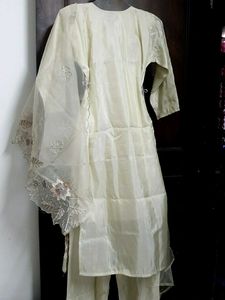 new Cream Embroidered Shalwar Kameez Dupatta S