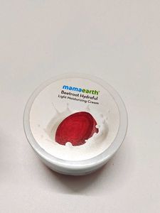 Mamaearth Beetroot Hydraful Moisturizing Cream