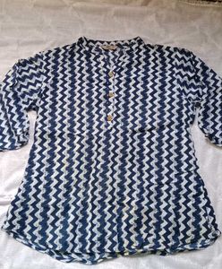 Short Stylish Blue &amp; White Kurti💙