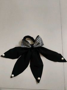 Chic Black &amp; Houndstooth Bow Hair Clip