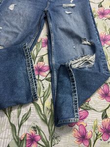 Trendy Ripped Wide-Leg Jeans