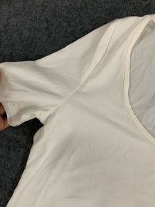H&amp;M Divided White Scoop Neck Tee(unworn)