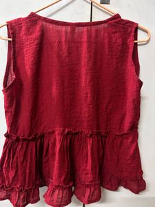 Chic Red Ruffled Sleeveless Top