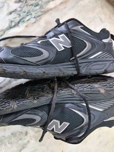New Balance 408 Black Silver Sneakers