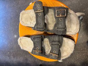 Fuzzy Buckle Slides