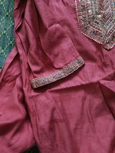 Elegant Pink Kurta with Embellished Neckline