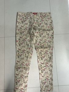 Floral Print Skinny Pants